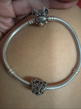 Pandora Disney Moments Pavé Minnie Mouse Clasp Snake Chain Bracelet size 7.5